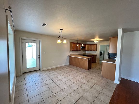 5th image of 1001 Cassidy Dr