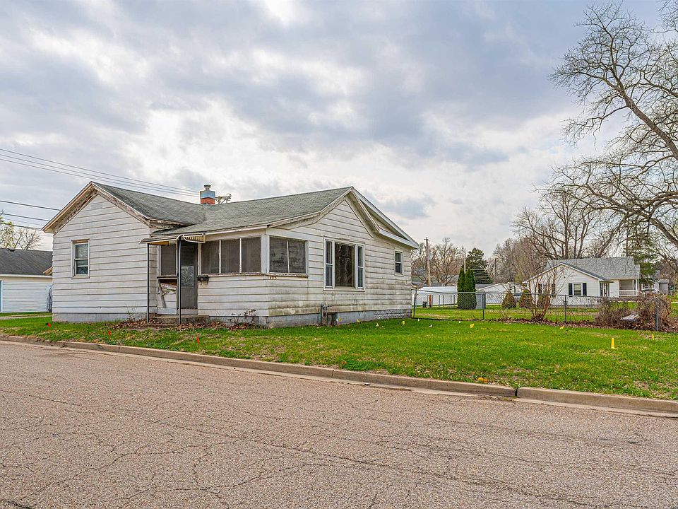 1st image of 405 5th St