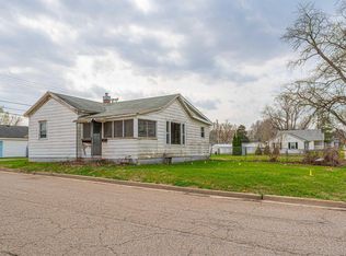 405 5th St, Lincoln, IL 62656