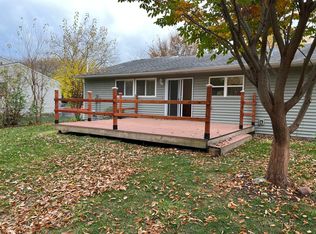 1540 Jewel Ave, St Charles, IL 60174