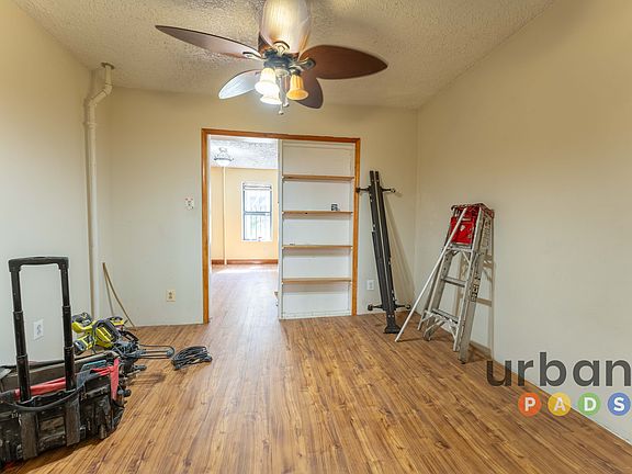 3rd image of 250 Vernon Ave APT 2