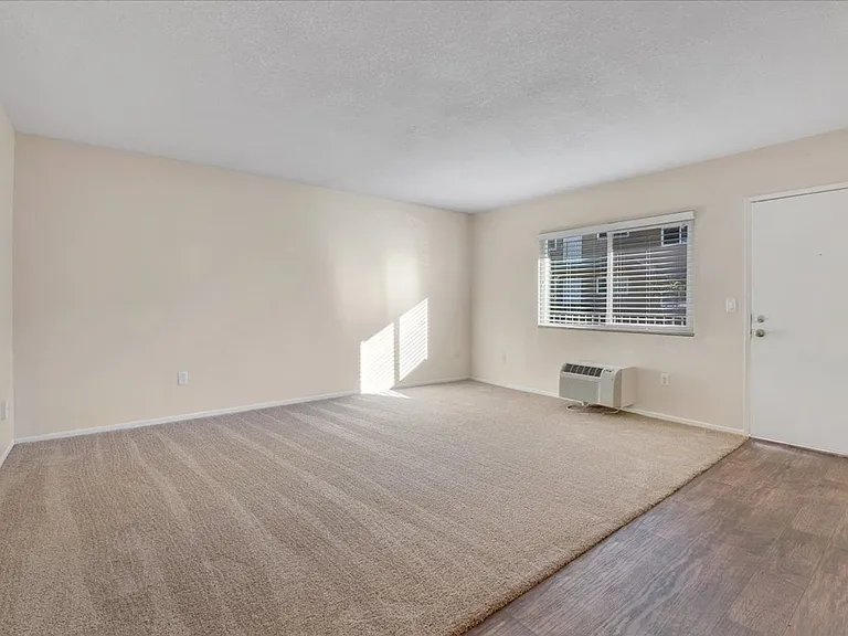 Kenora Terrace Apartments - Spring Valley, CA — Photo 42