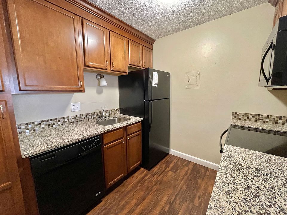 1st image of 6216 Slater St #62168