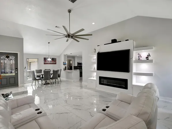 16806 Carbridge Dr, Houston, TX 77084