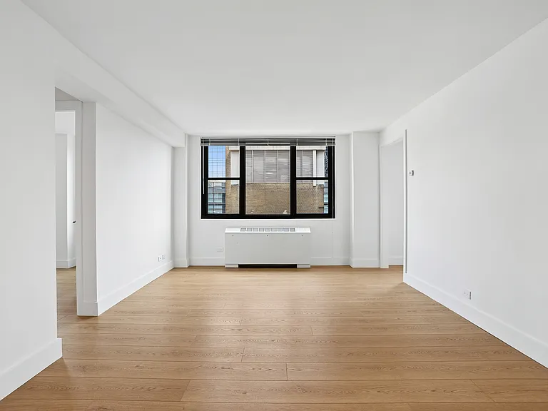 315 W 57th St #20A — Photo 9