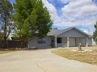 1014 Smedley Rd, Carlsbad, NM 88220