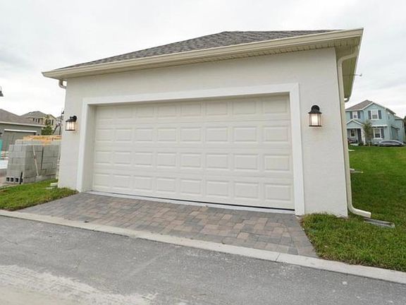 2nd image of 175 Wooded Vine Dr