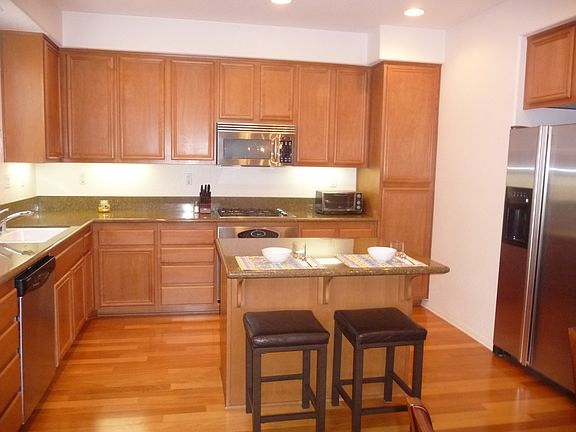 2nd image of 344 Kellogg St
