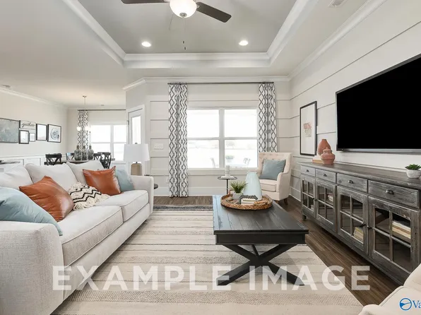 104 Silkwood Ct SW, Huntsville, AL 35824