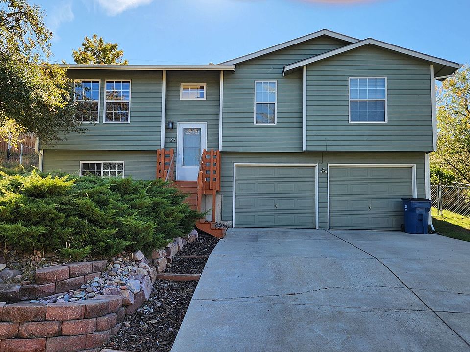 1st image of 127 Cohosset Dr