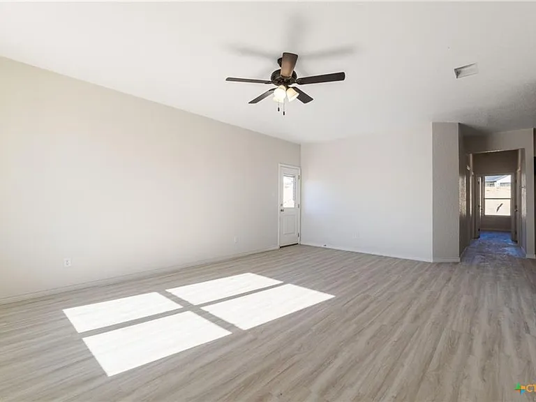 508 Adley Ave — Photo 6