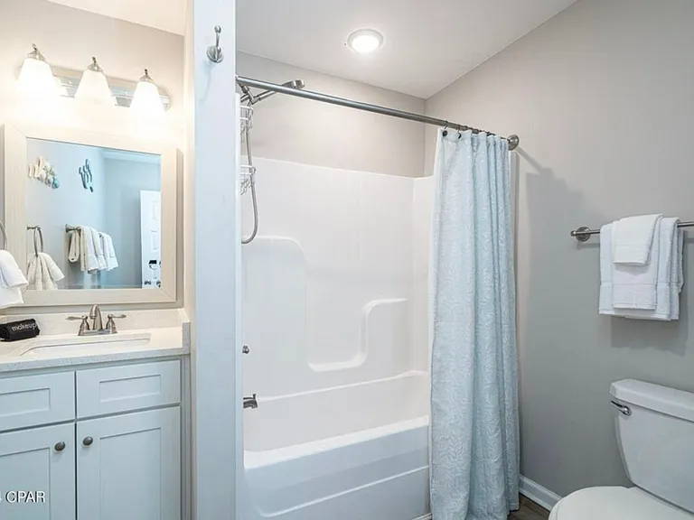 6320 Beach Dr — Photo 19