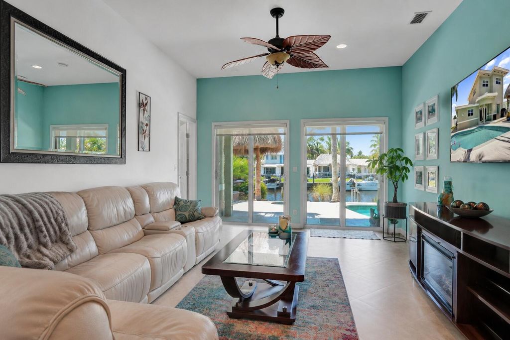 240 SE 3rd Court, photo 5