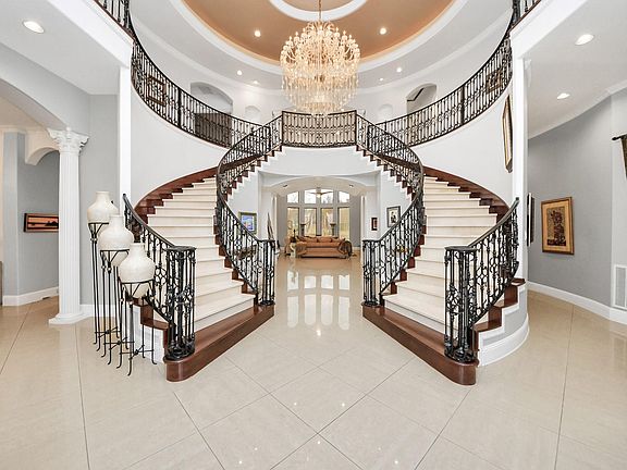 4th image of 11503 Renaissance Dr