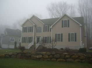 7 Teakwood Ct, Lake Hopatcong, NJ