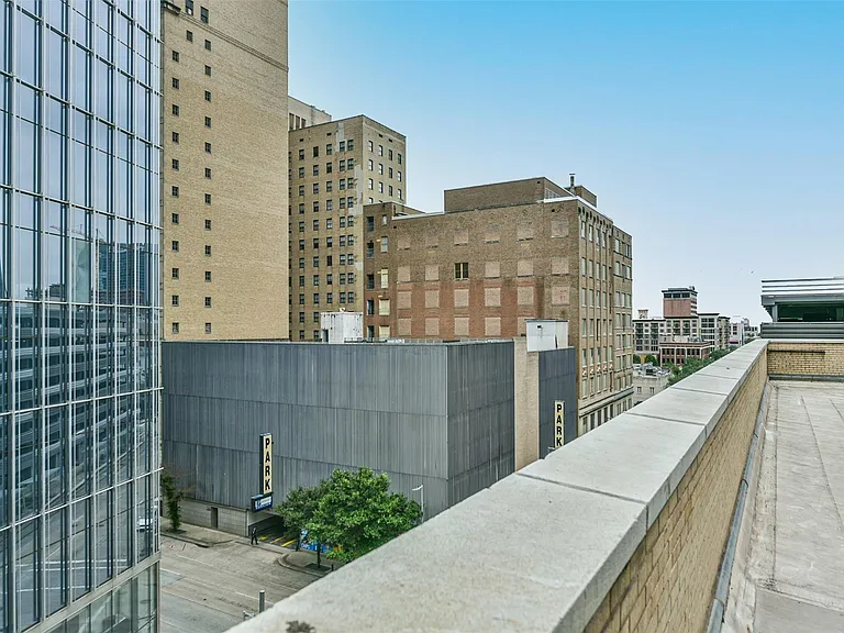 705 Main St #511 — Photo 27