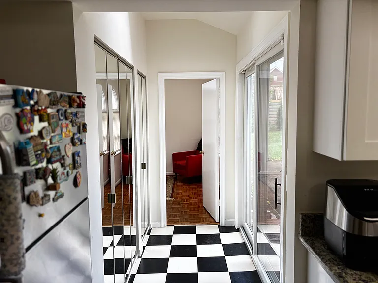 8513 Wilkesboro Ln — Photo 18