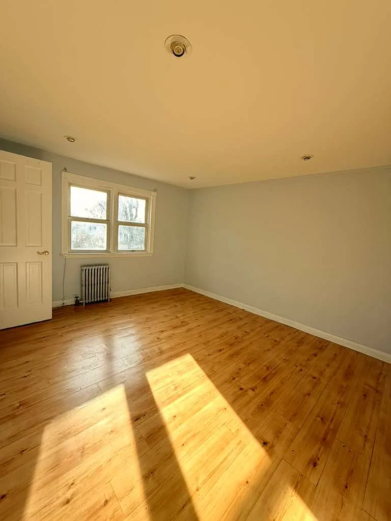 Building Photo - 632 Cora Pl