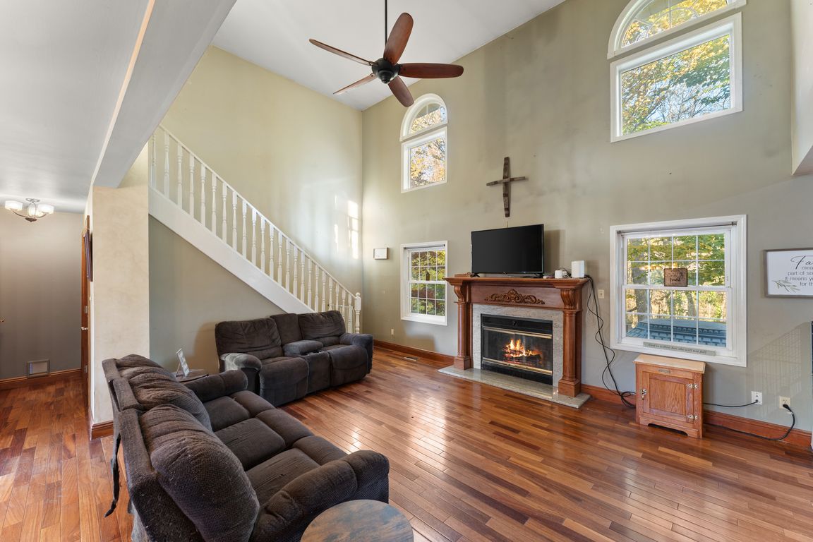 next background image