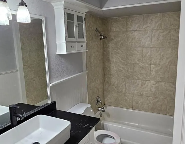 2308 Shady Tree Ln — Photo 21