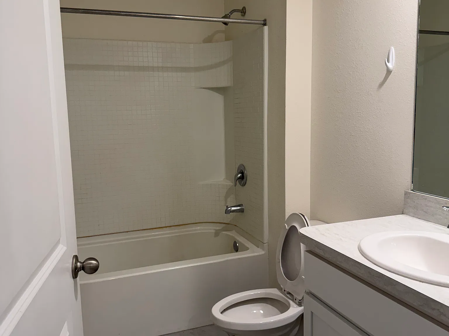 4 bed, 1846 sqft, $2,180 — Photo 4