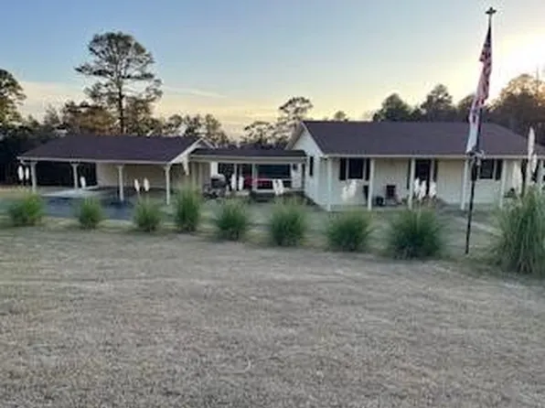 2402 Skyline Dr, Russellville, AR 72802