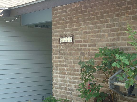 4th image of 3222 Autumn Ln