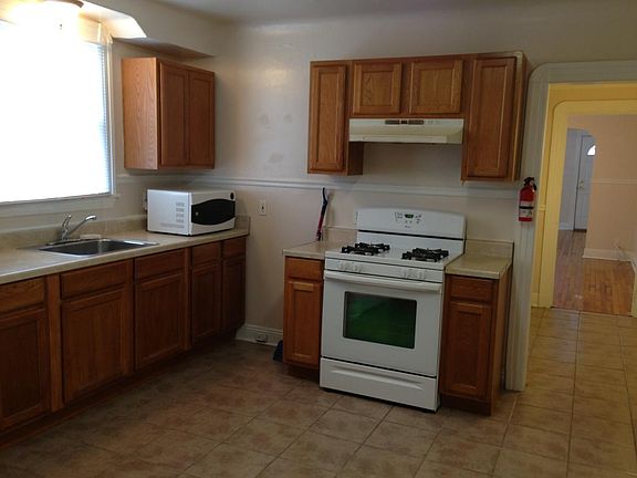 5th image of 1617 Piety St