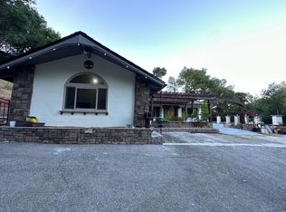 22125 Regnart Rd, Cupertino, CA 95014