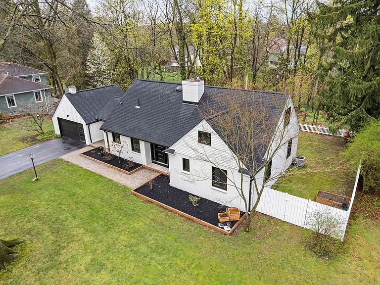 25 Brookwood Rd #HOUSE — Photo 42