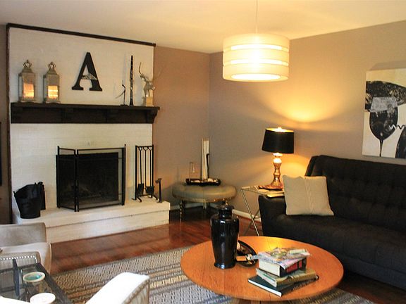 5th image of 109 Farmcrest Ct