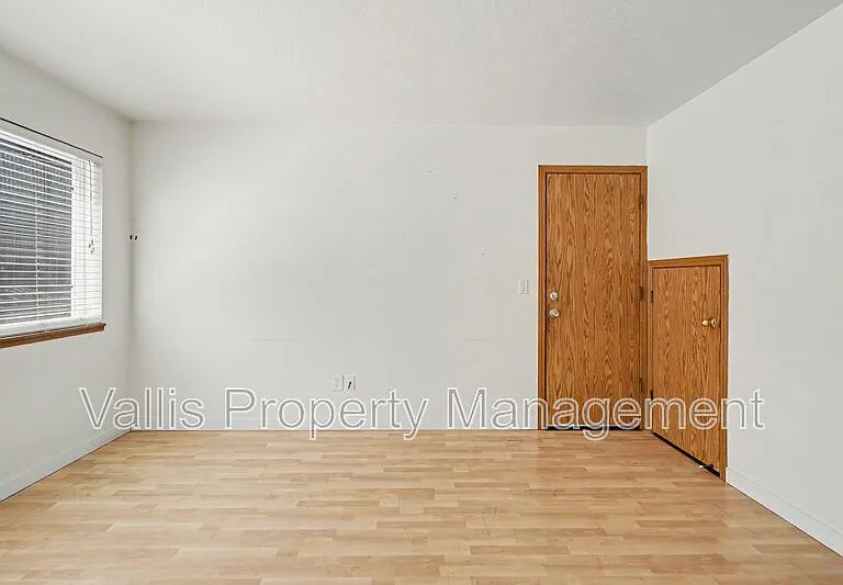 5262 Springcrest Dr S — Photo 10