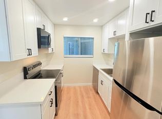 328 S Weitzel St #6, Oceanside, CA 92054