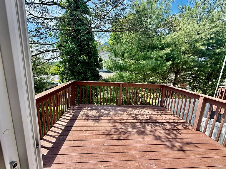 1024 Alexander Dr — Photo 6