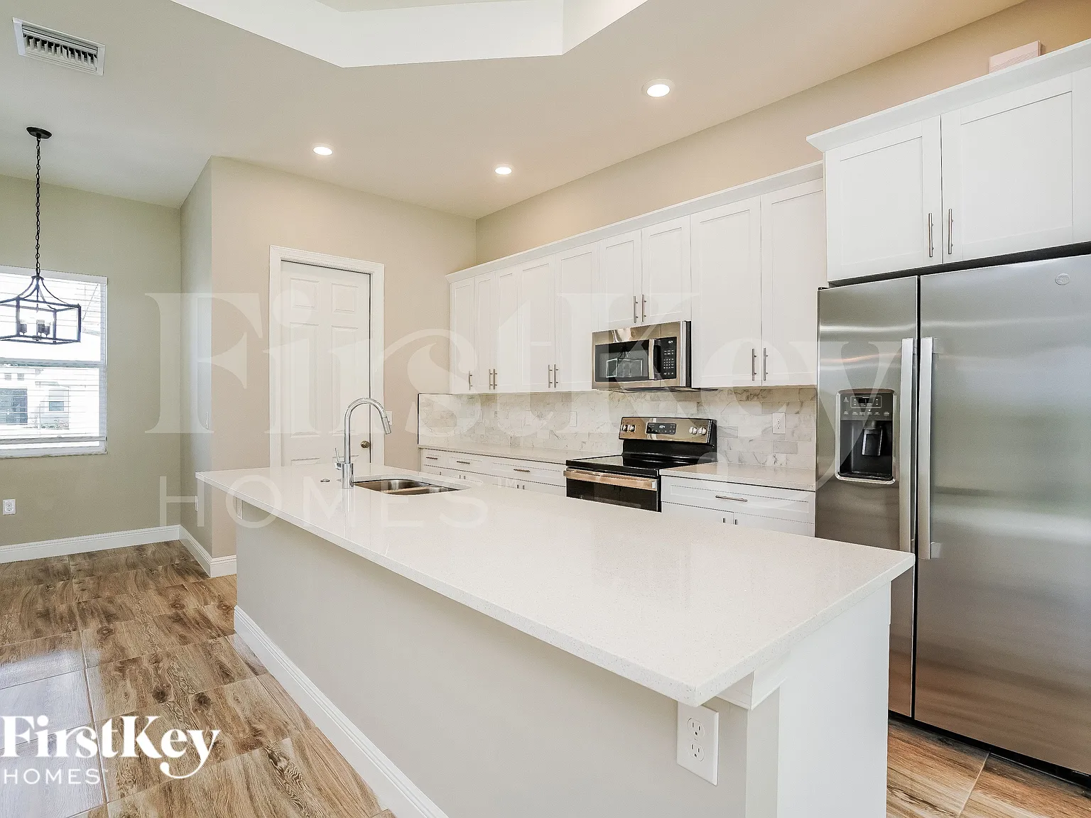 4 bed, 2.0 bath, 1930 sqft, $2,435 — Photo 4
