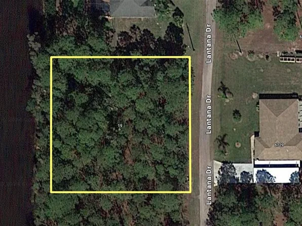 19 Lantana Dr S #27, Indian Lake Estates, FL 33855