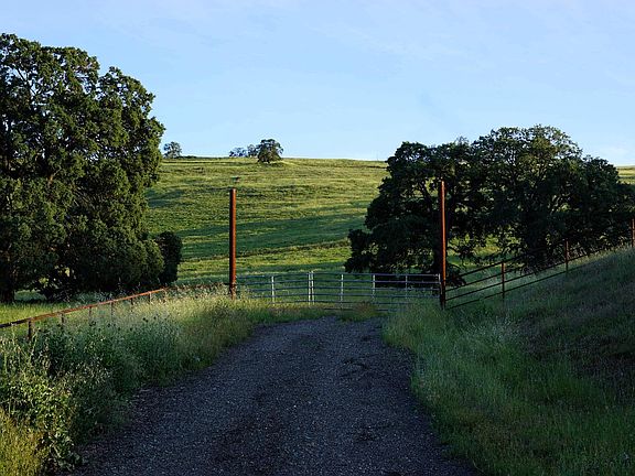 4th image of 9830 New Chicago Rd