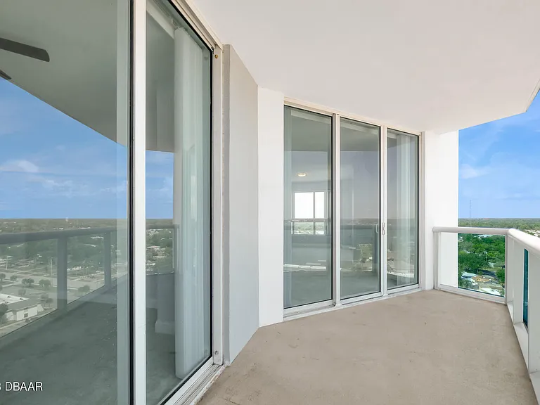 241 Riverside Dr #1710 — Photo 11