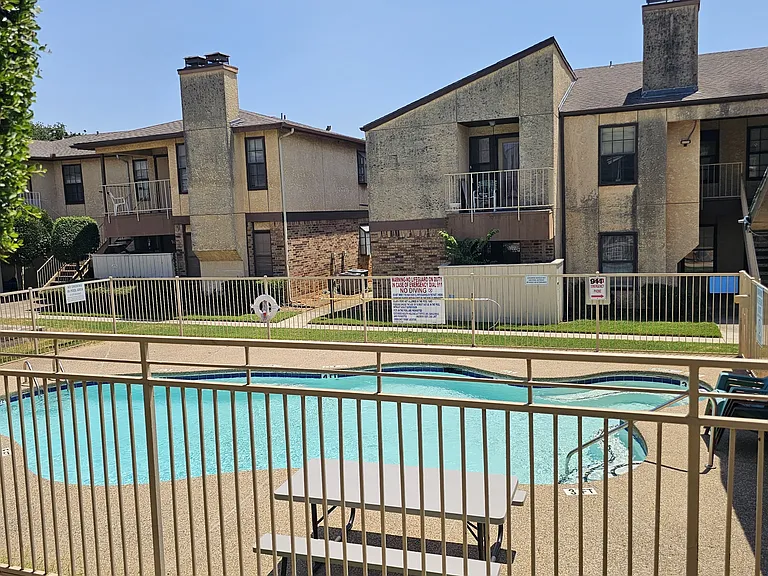 1732 Crest Point Dr — Photo 12