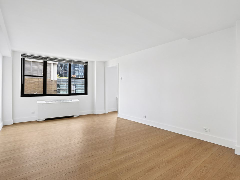 1st image of 315 W 57th St APT 20A