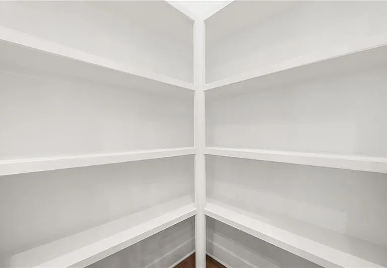 2815 Medford Dr — Photo 14