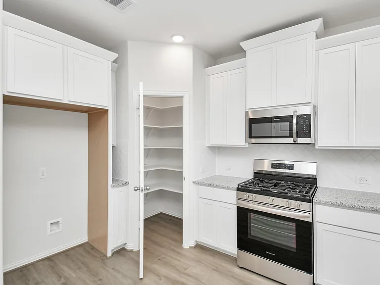 1534 Revolution Way — Photo 24
