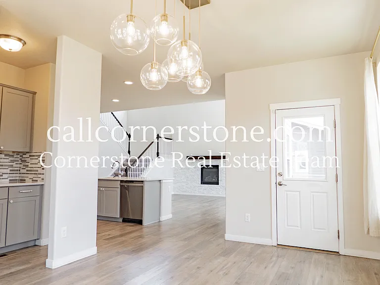 10120 Kentwood Dr — Photo 9