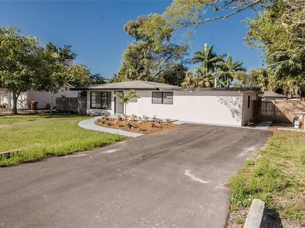 4330 Deleon St, Fort Myers, FL 33901