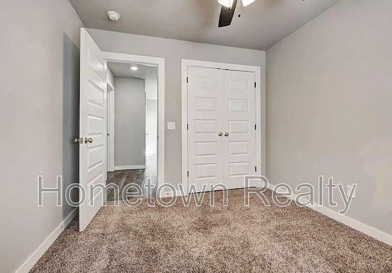 8921 NW 109th Ter — Photo 31