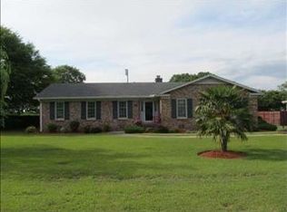 2684 Pineland Cir, Hartsville, SC 29550