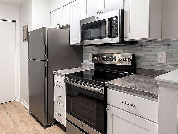 Signature Kitchen Style