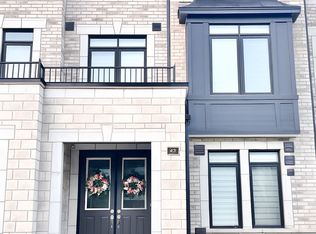 43 Minnock St, Caledon, ON L7C 4K9