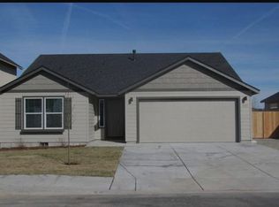 1133 NW Redwood Pl, Redmond, OR 97756