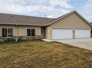 5112 Weatherstone Dr NW, Rochester, MN 55901